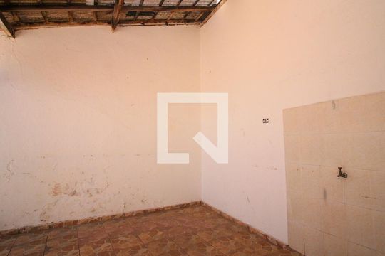 Área de Serviço de casa à venda com 2 quartos, 148m² em Vila Ema, São Paulo