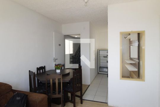 Sala de apartamento para alugar com 2 quartos, 49m² em Rubem Berta, Porto Alegre