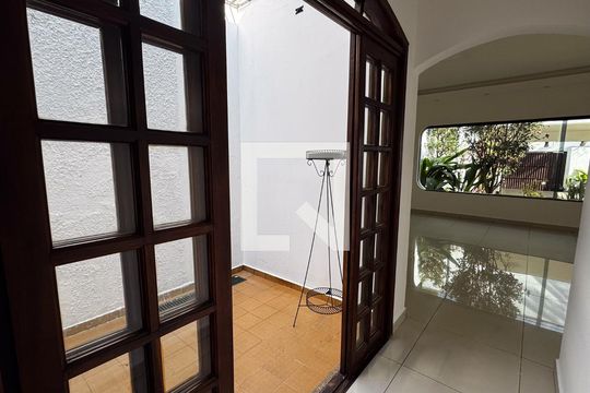 Sala de casa à venda com 5 quartos, 320m² em Vila Santa Teresa, Santo André