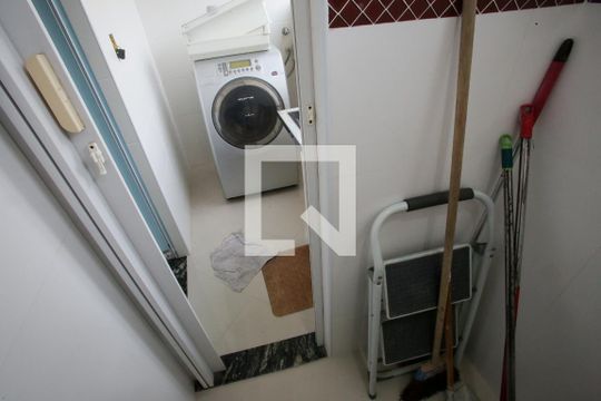 Banheiro de serviço de apartamento à venda com 2 quartos, 48m² em Freguesia (jacarepaguá), Rio de Janeiro