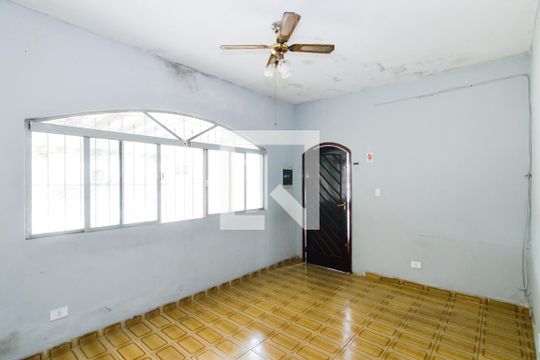 Casa para alugar com 2 quartos, 194m² em Jardim Santa Cecilia, Guarulhos