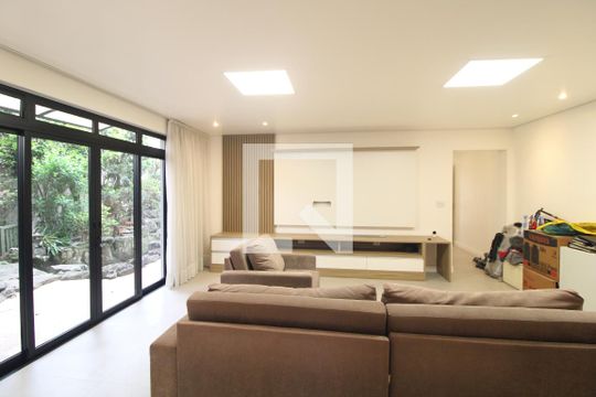 Sala de casa à venda com 3 quartos, 456m² em Veleiros, São Paulo