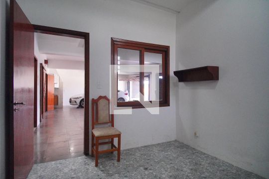 Quarto de Serviço de casa para alugar com 4 quartos, 415m² em Primavera, Novo Hamburgo