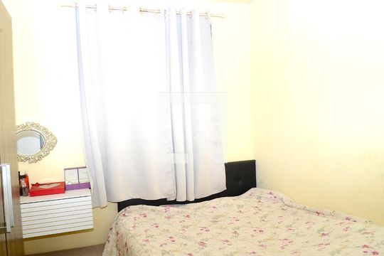 Quarto 1 de apartamento para alugar com 2 quartos, 54m² em Jardim Vitoria, Belo Horizonte