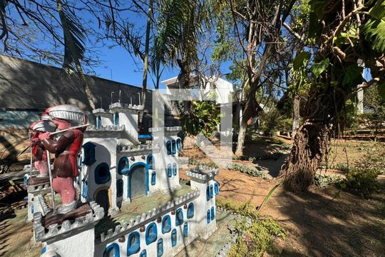 Quintal de casa à venda com 4 quartos, 385m² em Conjunto Habitacional Bela Vista, Lagoa Santa
