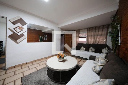 Sala de casa à venda com 3 quartos, 151m² em Vila Rica, São Paulo