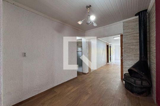 Sala de casa à venda com 3 quartos, 150m² em Vicentina, São Leopoldo