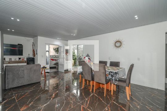 Sala/Cozinha de casa à venda com 2 quartos, 85m² em Santa Rosa de Lima, Porto Alegre