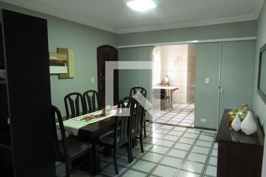 Sala de Jantar de casa à venda com 4 quartos, 245m² em São Pedro, Osasco
