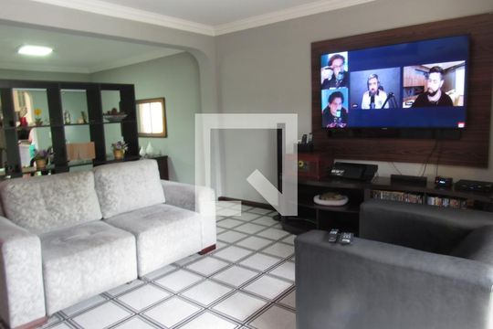 Sala de casa à venda com 4 quartos, 245m² em São Pedro, Osasco
