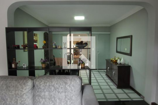 Sala de casa à venda com 4 quartos, 245m² em São Pedro, Osasco
