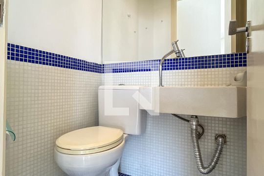 Lavabo de apartamento para alugar com 1 quarto, 58m² em Vila Siqueira (zona Norte), São Paulo