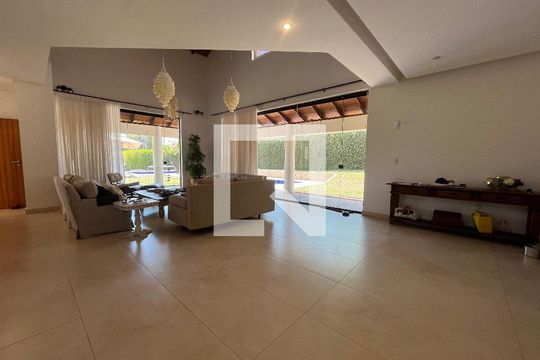 Sala de casa à venda com 6 quartos, 700m² em Jd Botanico , Brasília