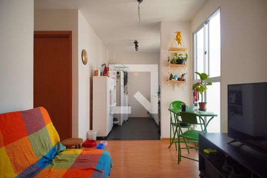 Sala de apartamento à venda com 2 quartos, 40m² em Canudos, Novo Hamburgo