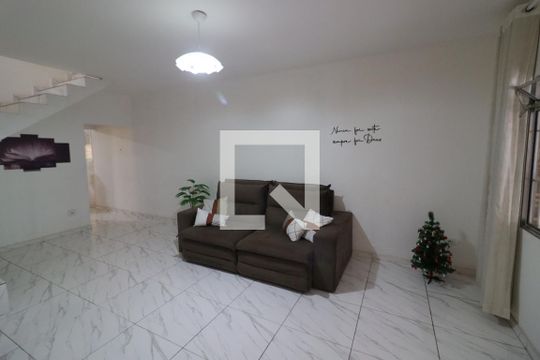 Sala de casa à venda com 4 quartos, 125m² em Conceicao, Osasco
