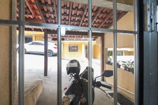 Vista da Sala de casa de condomínio à venda com 2 quartos, 65m² em Vila Carmosina, São Paulo