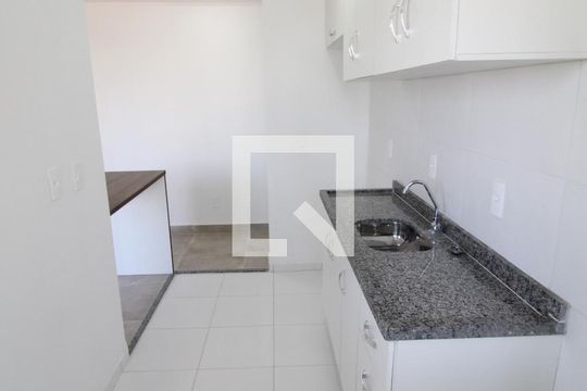 Cozinha de apartamento para alugar com 2 quartos, 54m² em Parque Industrial, São José dos Campos