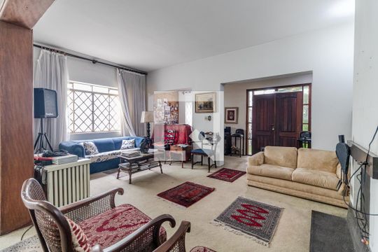 Sala de casa à venda com 4 quartos, 360m² em Vila Madalena, São Paulo