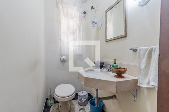 Lavabo de casa à venda com 4 quartos, 360m² em Vila Madalena, São Paulo