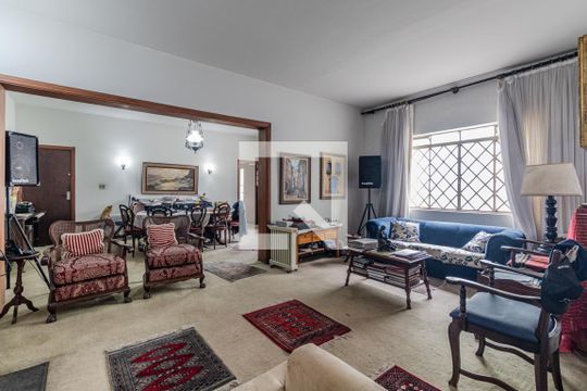 Sala de casa à venda com 4 quartos, 360m² em Vila Madalena, São Paulo