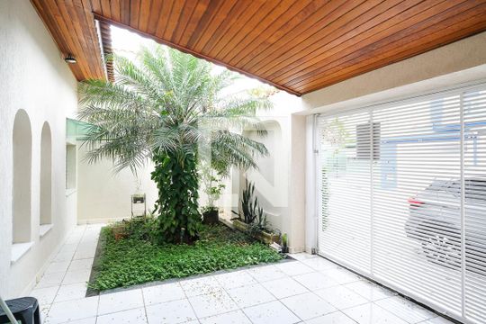 Garagem de casa à venda com 5 quartos, 250m² em Oswaldo Cruz, São Caetano do Sul