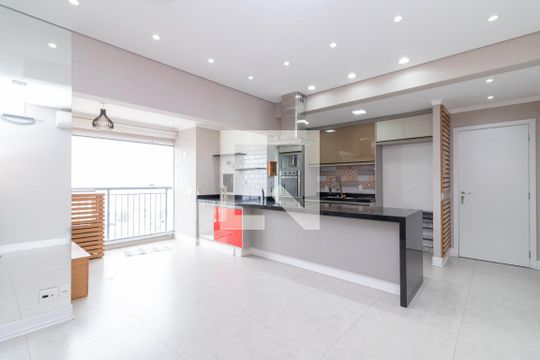 Sala de apartamento à venda com 3 quartos, 72m² em Vila Penteado, São Paulo