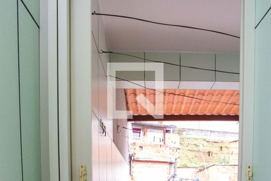 Lavabo de casa à venda com 3 quartos, 48m² em Casa Grande, Diadema