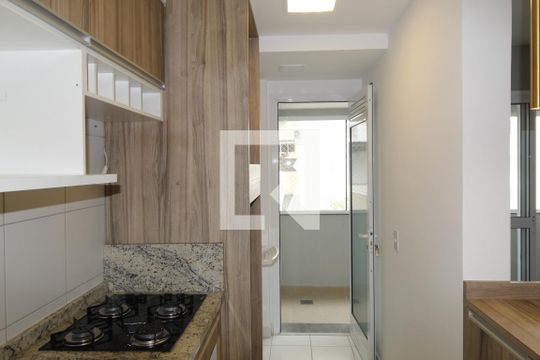 Cozinha de apartamento à venda com 3 quartos, 79m² em Jardim Carvalho, Porto Alegre