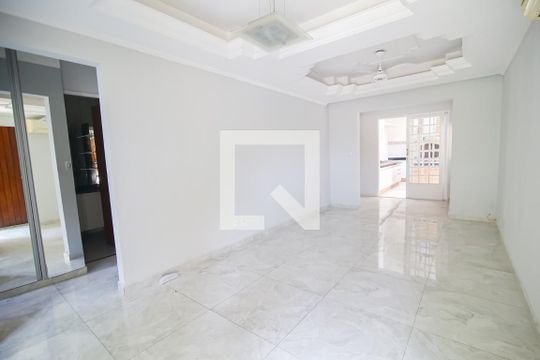 Sala de casa de condomínio à venda com 4 quartos, 90m² em Jardim São Francisco, Indaiatuba