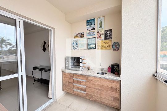 Sacada de apartamento à venda com 2 quartos, 80m² em Engordadouro, Jundiaí