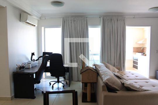 Sala de apartamento para alugar com 3 quartos, 120m² em Vila Maria Jose, Goiânia