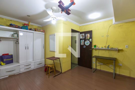 Quarto 1 de casa à venda com 4 quartos, 240m² em Parque Cruzeiro do Sul, São Paulo