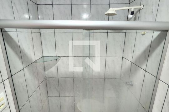 Banheiro Social de casa para alugar com 1 quarto, 45m² em Boca do Rio, Salvador