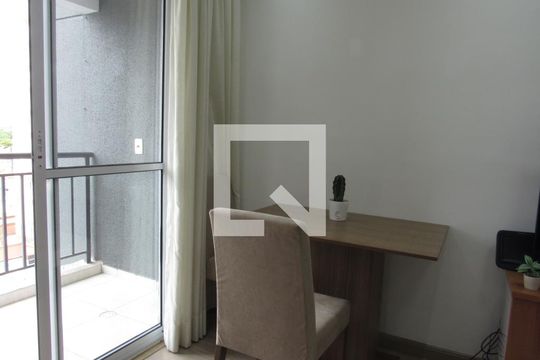 Sala de apartamento à venda com 2 quartos, 44m² em Presidente Altino, Osasco