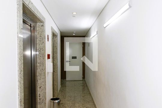 Apartamento para alugar com 2 quartos, 51m² em Coração Eucarístico, Belo Horizonte