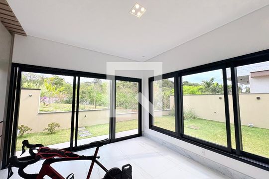 Quarto 2 de casa de condomínio à venda com 5 quartos, 380m² em Jardim Samambaia, Jundiaí