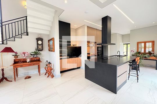 Cozinha de casa de condomínio à venda com 5 quartos, 380m² em Jardim Samambaia, Jundiaí