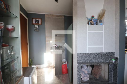 Sala de apartamento à venda com 2 quartos, 50m² em Olaria, Canoas