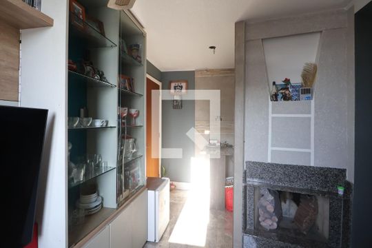 Sala de apartamento à venda com 2 quartos, 50m² em Olaria, Canoas