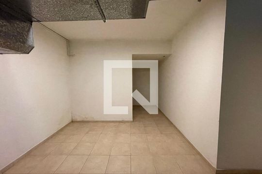 Depósito de casa de condomínio à venda com 6 quartos, 872m² em Jardim Everest, São Paulo