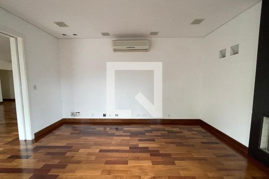Sala 2 de casa de condomínio à venda com 6 quartos, 872m² em Jardim Everest, São Paulo