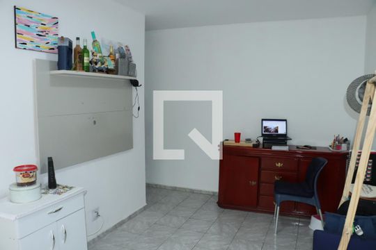 Sala de apartamento para alugar com 2 quartos, 42m² em Jardim da Gloria, Cotia
