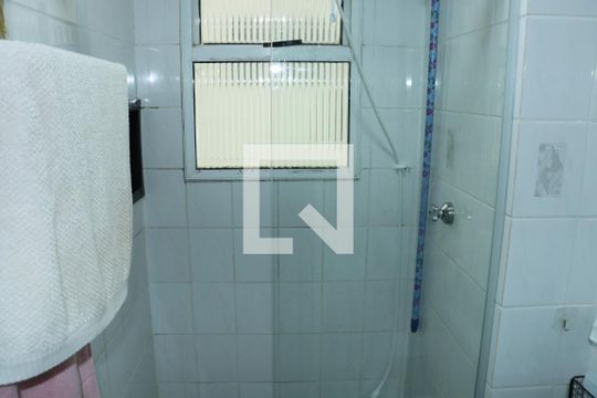 Banheiro de apartamento para alugar com 2 quartos, 42m² em Jardim da Gloria, Cotia