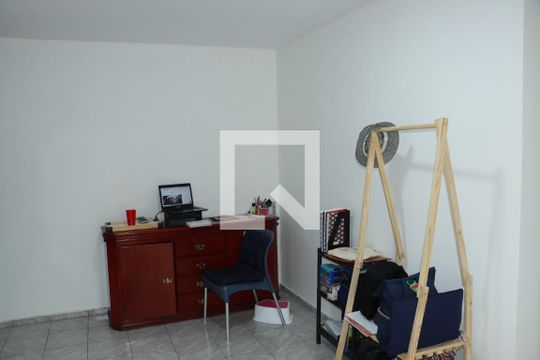 Sala de apartamento para alugar com 2 quartos, 42m² em Jardim da Gloria, Cotia