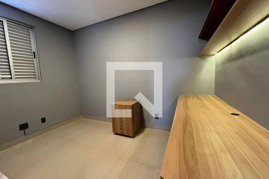 Escritório de apartamento para alugar com 2 quartos, 120m² em Santa Cruz, Belo Horizonte