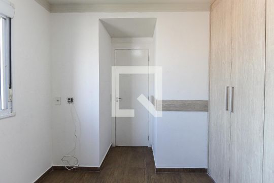 Quarto 1 de apartamento à venda com 2 quartos, 43m² em Vila Carmosina, São Paulo