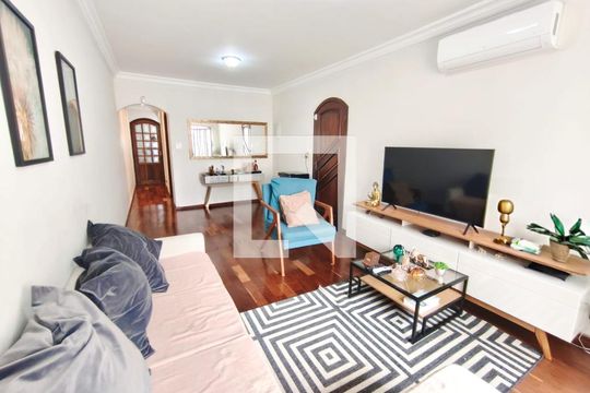 Sala de casa à venda com 4 quartos, 250m² em Vila Granada, São Paulo
