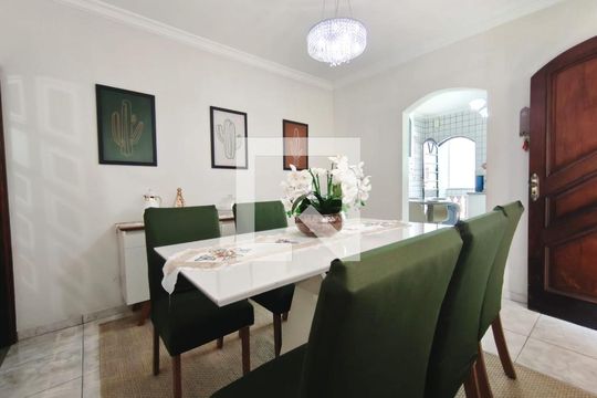 Sala de Jantar de casa à venda com 4 quartos, 250m² em Vila Granada, São Paulo