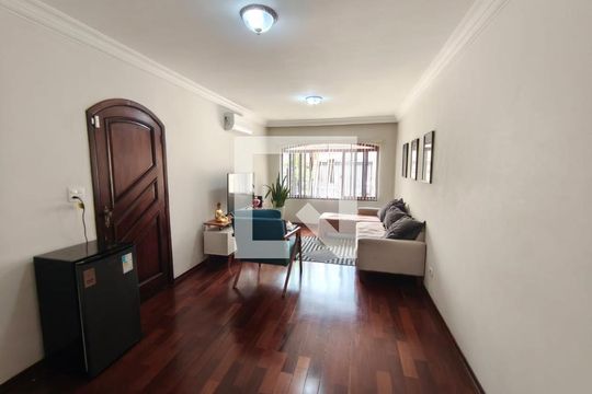 Sala de casa à venda com 4 quartos, 250m² em Vila Granada, São Paulo