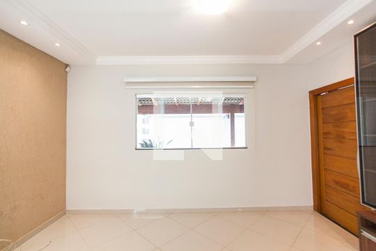 Sala de casa para alugar com 3 quartos, 240m² em Nova Uberlândia, Uberlândia